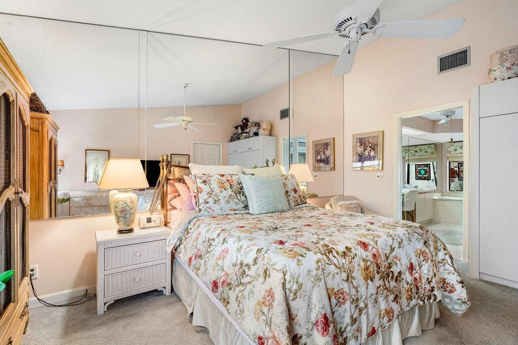 Property Slideshow image 28 of 52 | 11094 applegate ln, Boynton Beach, FL, 33437