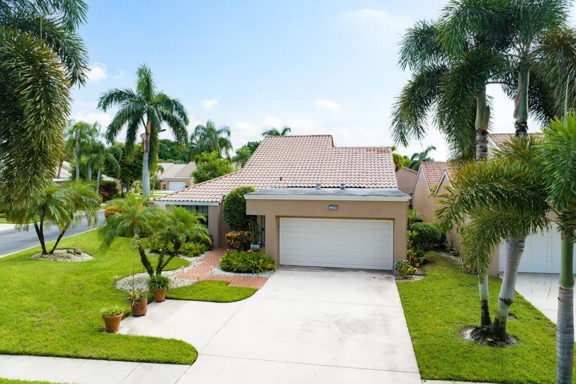 Property Slideshow image 40 of 52 | 11094 applegate ln, Boynton Beach, FL, 33437