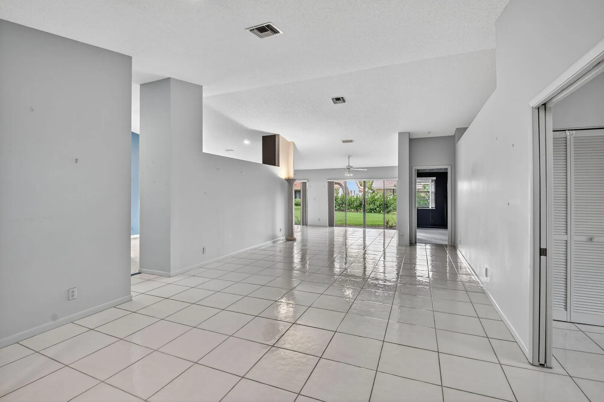 Property Slideshow image 4 of 54 | 8820 boatswain dr, Boynton Beach, FL, 33436