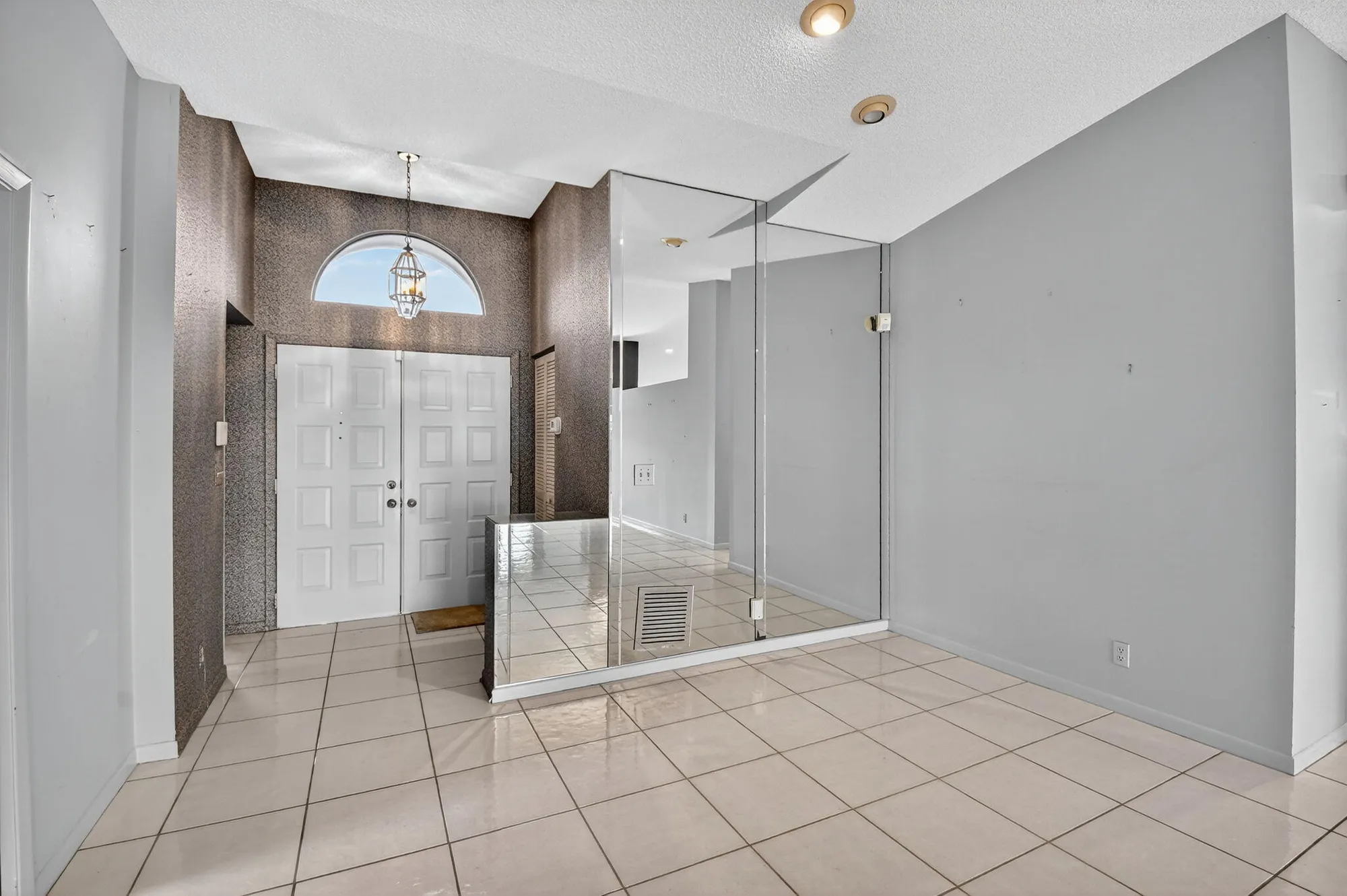 Property Slideshow image 3 of 54 | 8820 boatswain dr, Boynton Beach, FL, 33436
