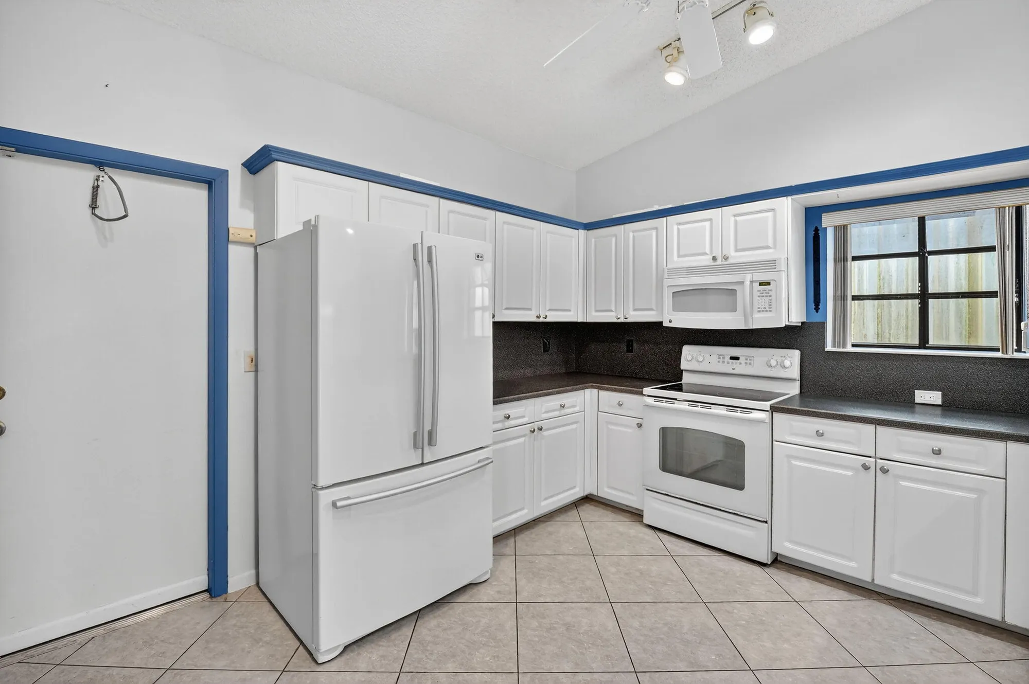 Property Slideshow image 15 of 54 | 8820 boatswain dr, Boynton Beach, FL, 33436