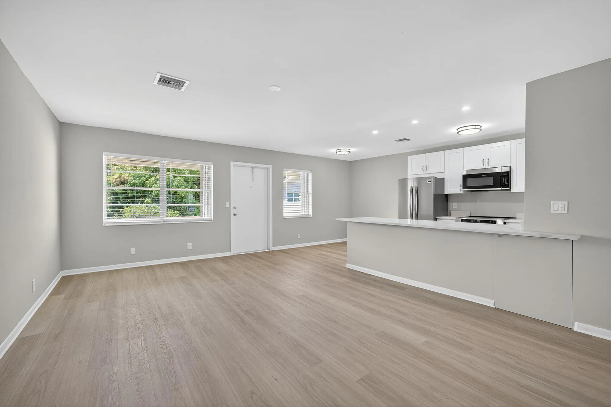Property Slideshow image 4 of 37 | 42 easthampton b, West Palm Beach, FL, 33417