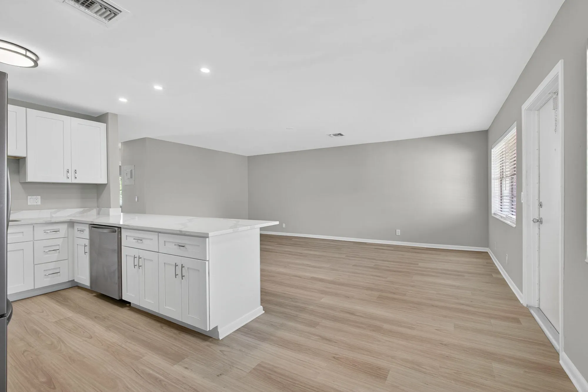 Property Slideshow image 8 of 37 | 42 easthampton b, West Palm Beach, FL, 33417