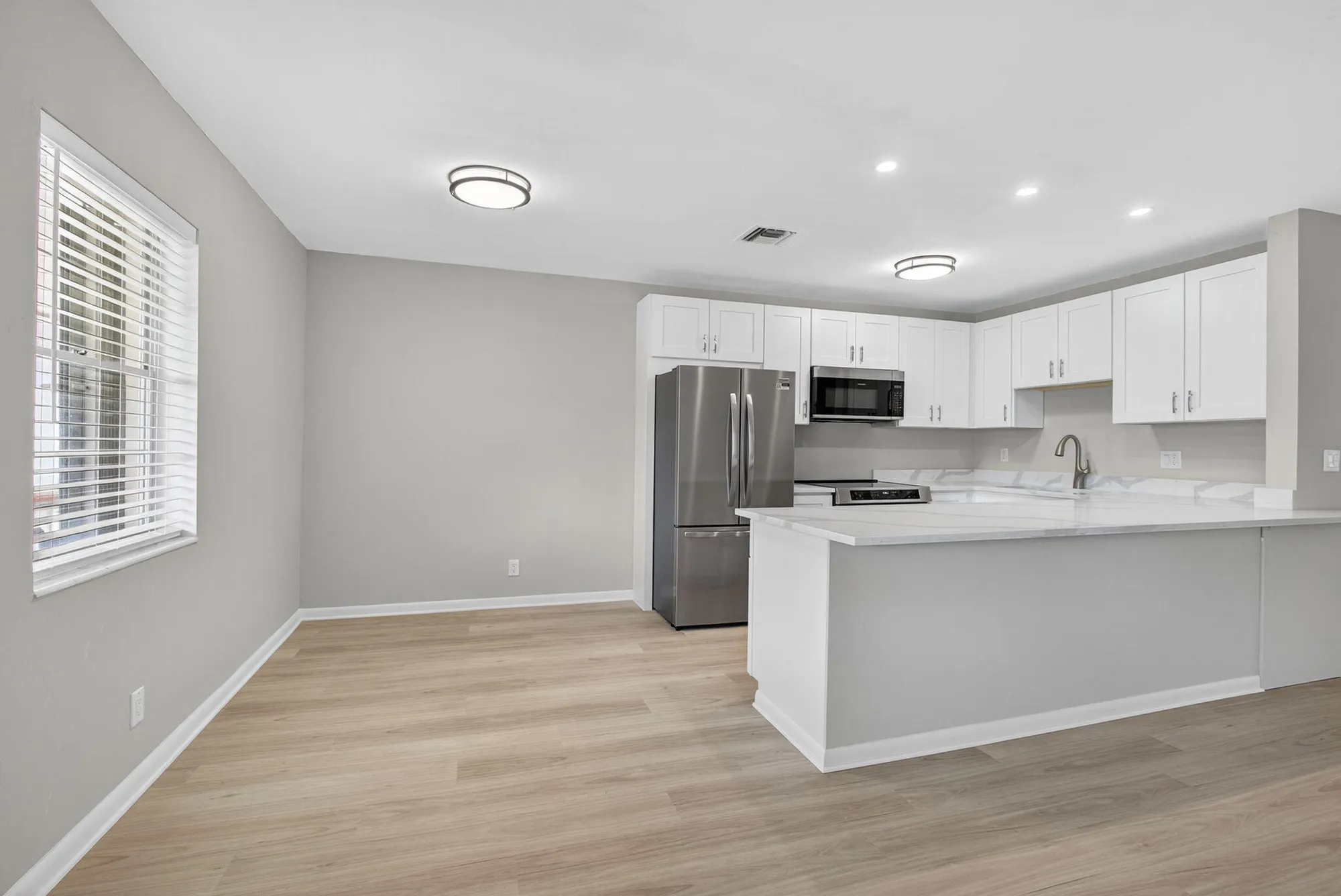 Property Slideshow image 7 of 37 | 42 easthampton b, West Palm Beach, FL, 33417