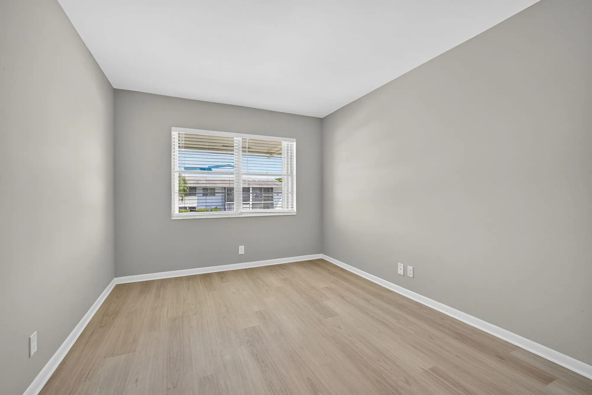 Property Slideshow image 22 of 37 | 42 easthampton b, West Palm Beach, FL, 33417