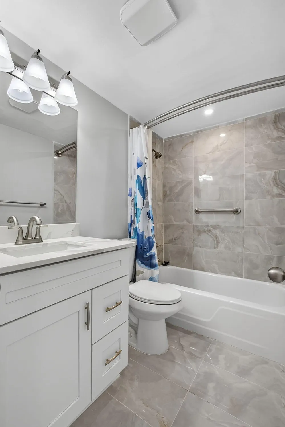 Property Slideshow image 25 of 37 | 42 easthampton b, West Palm Beach, FL, 33417