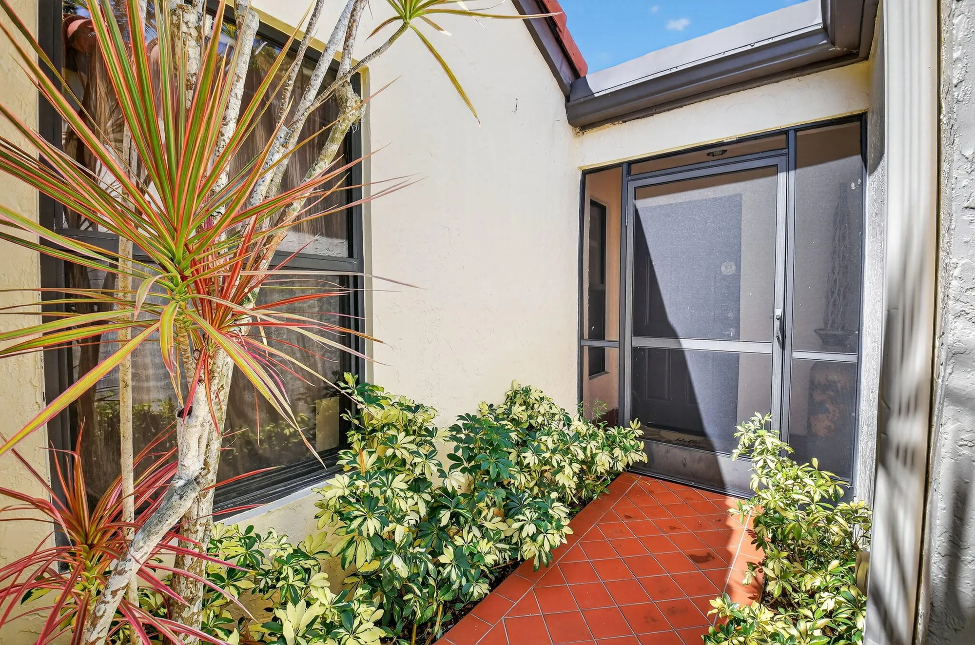 Property Slideshow image 4 of 36 | 10021 andrea ln b, Boynton Beach, FL, 33437