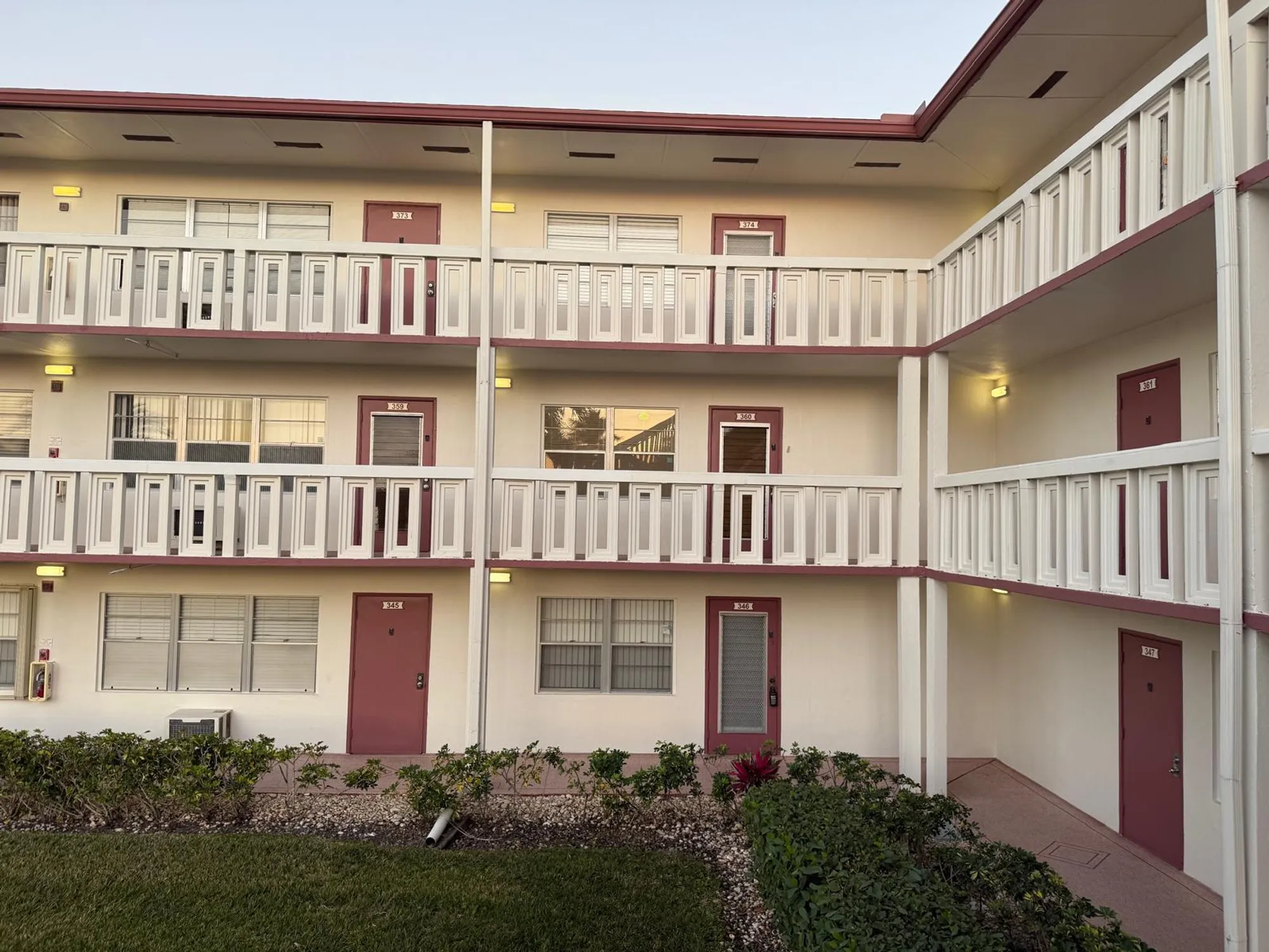 Property Slideshow image 1 of 13 | 360 fanshaw i, Boca Raton, FL, 33434