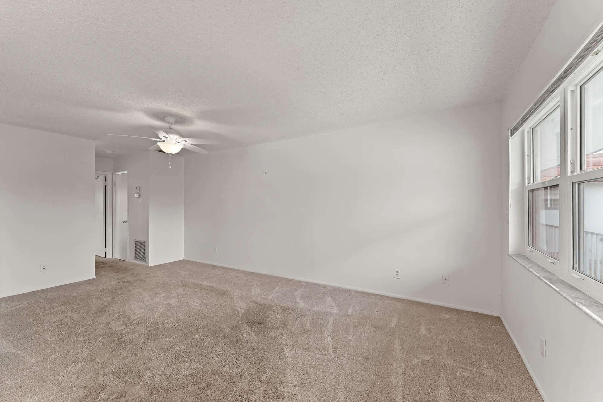 Property Slideshow image 5 of 22 | 1225 nw 21st st # 7-710, Stuart, FL, 34994