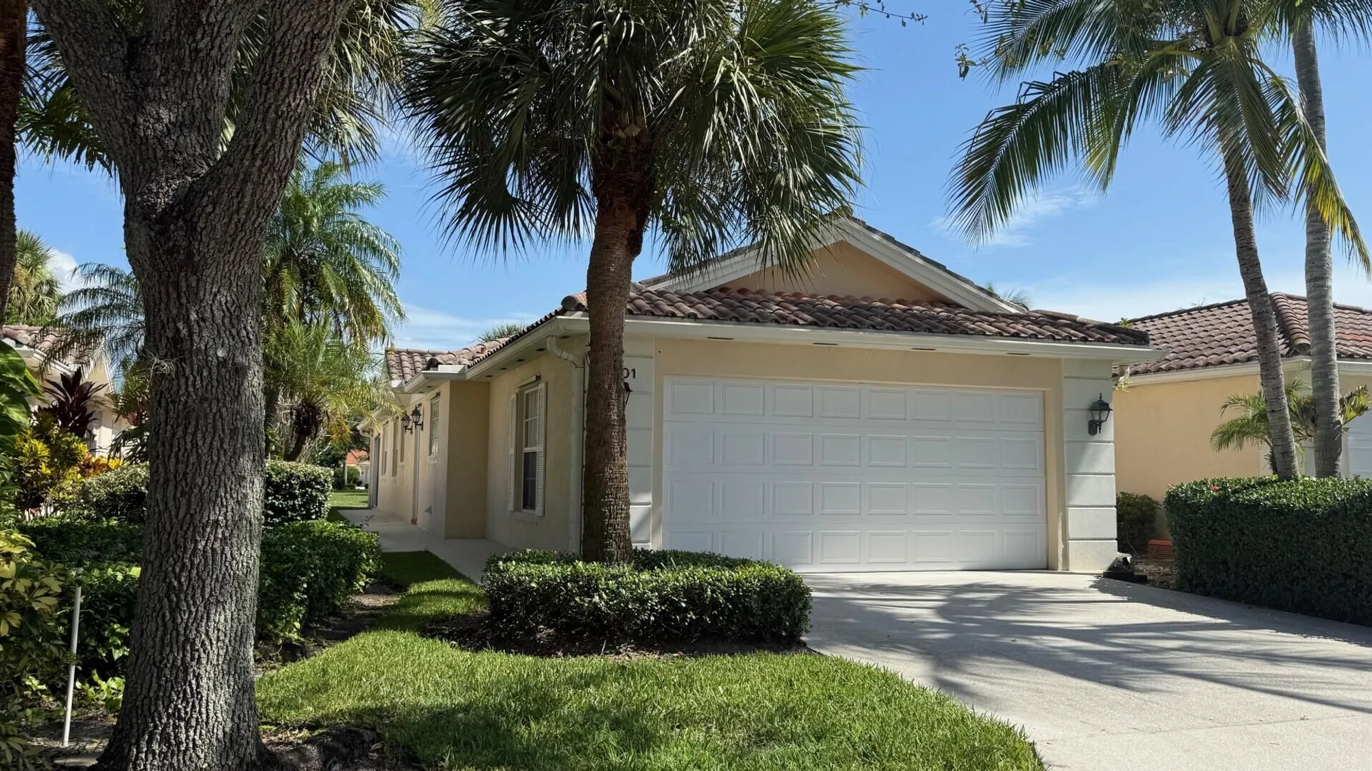Property Slideshow image 1 of 52 | 7701 pine island way, West Palm Beach, FL, 33411