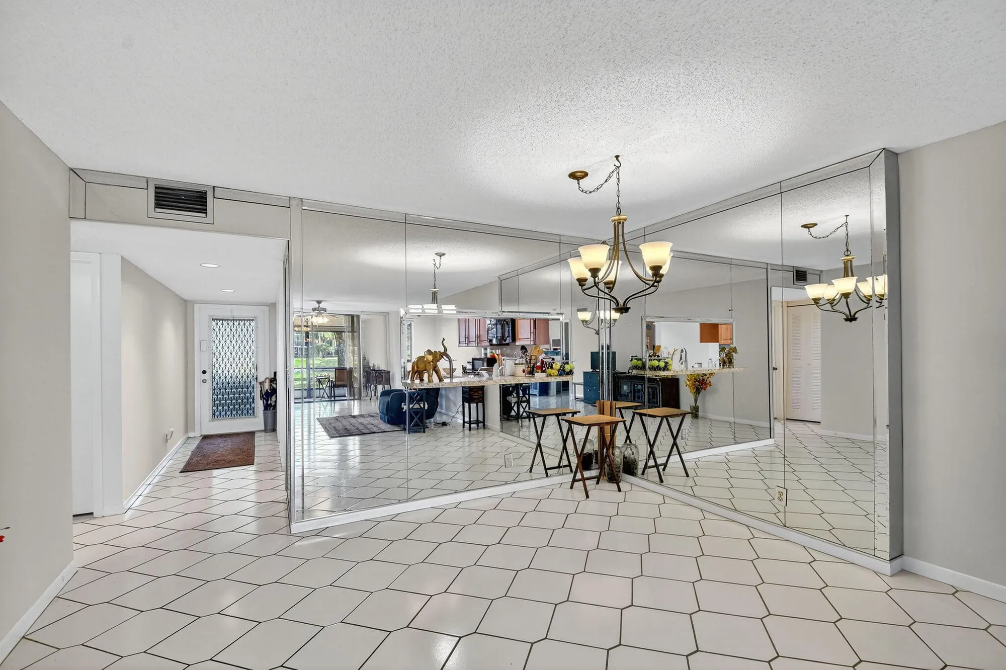 Property Slideshow image 13 of 82 | 15244 lakes of delray blvd apt 103, Delray Beach, FL, 33484