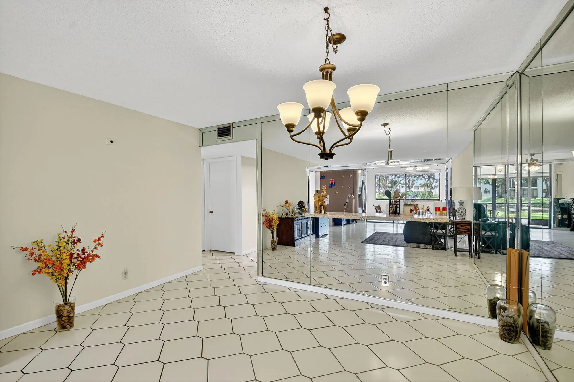 Property Slideshow image 14 of 82 | 15244 lakes of delray blvd apt 103, Delray Beach, FL, 33484