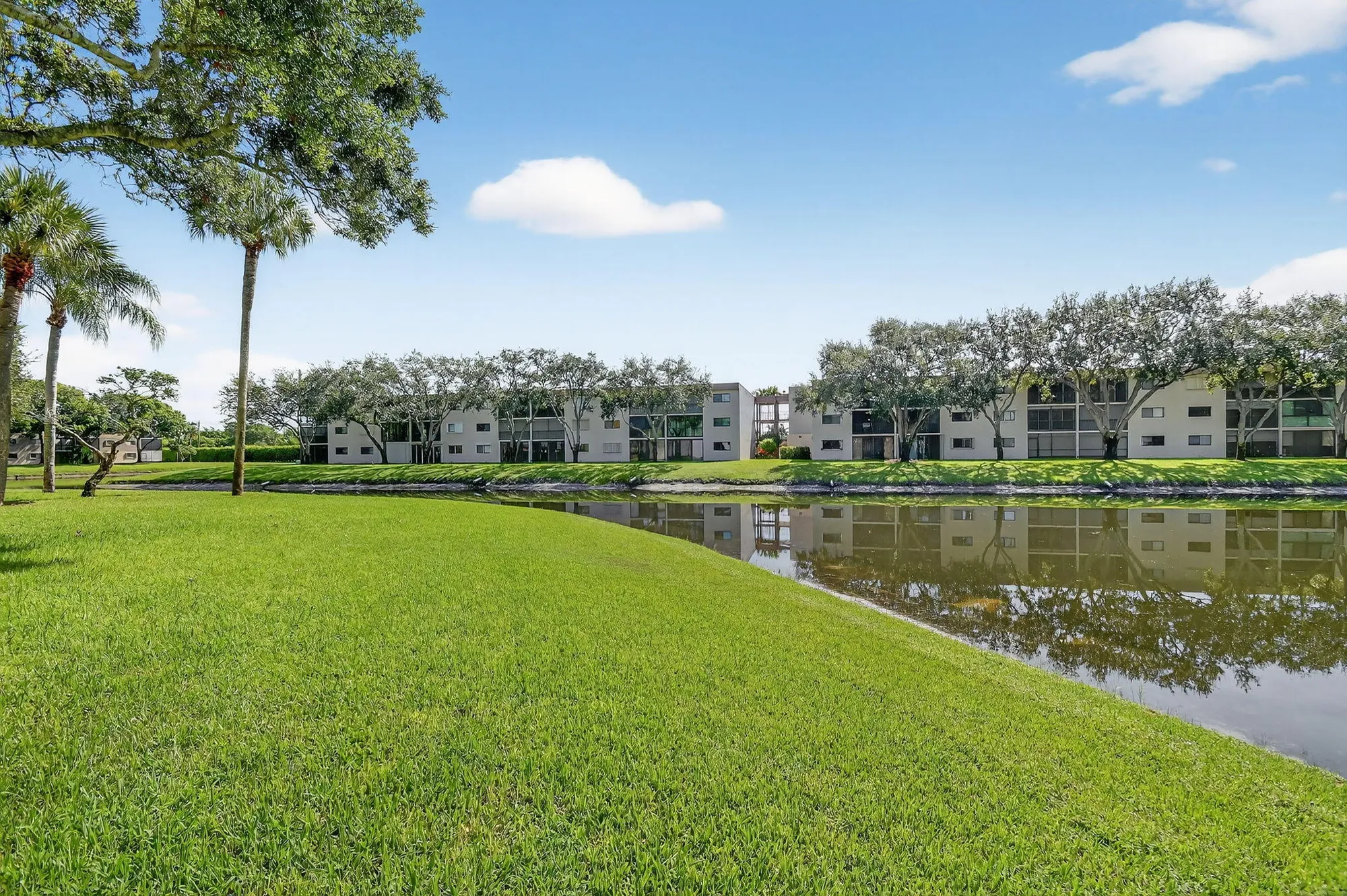 Property Slideshow image 39 of 82 | 15244 lakes of delray blvd apt 103, Delray Beach, FL, 33484