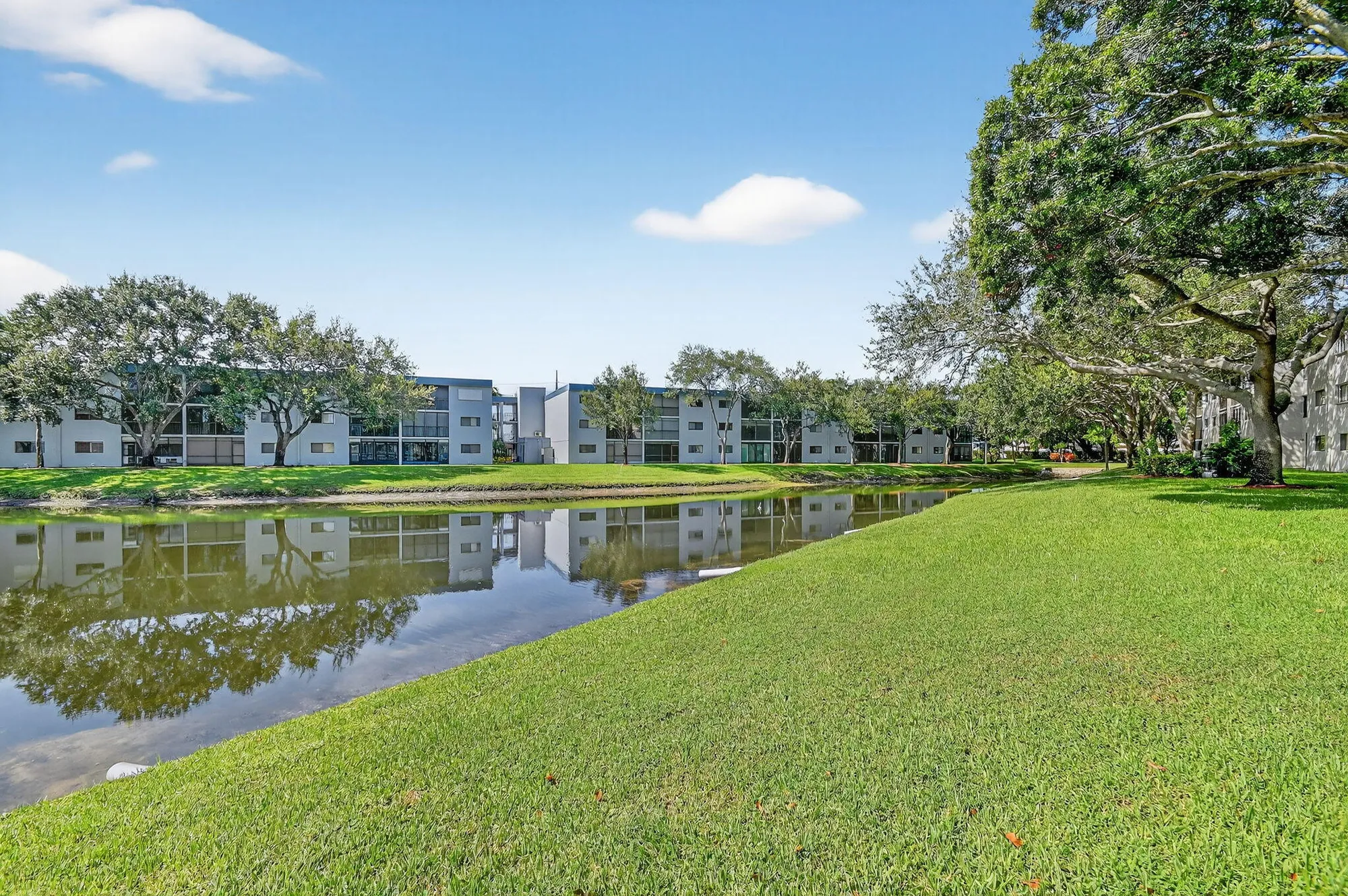 Property Slideshow image 41 of 82 | 15244 lakes of delray blvd apt 103, Delray Beach, FL, 33484