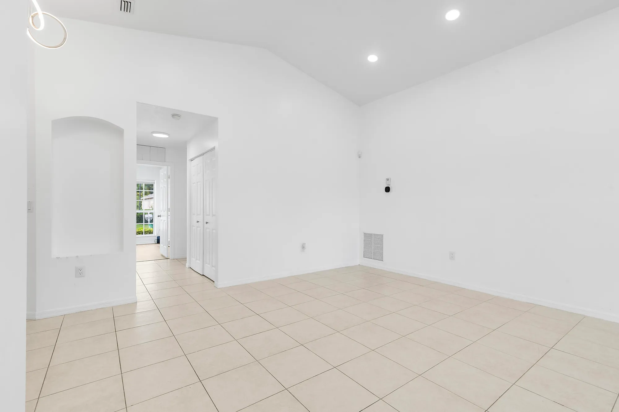 Property Slideshow image 19 of 48 | 436 sw talquin ln, Port Saint Lucie, FL, 34986