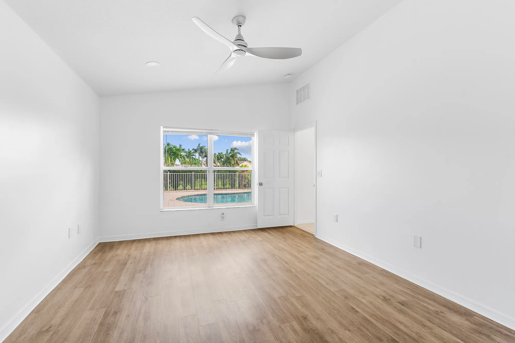 Property Slideshow image 23 of 48 | 436 sw talquin ln, Port Saint Lucie, FL, 34986