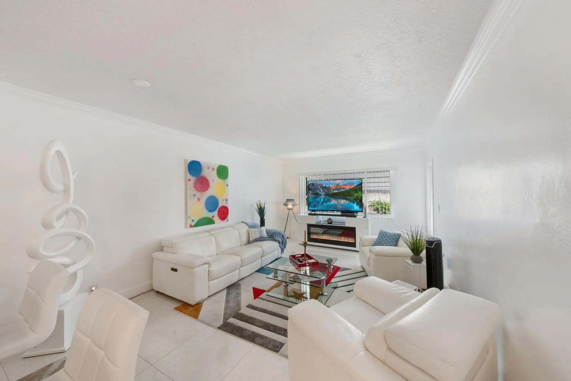 Property Slideshow image 4 of 42 | 2581 garden dr 206, Lake Worth, FL, 33461