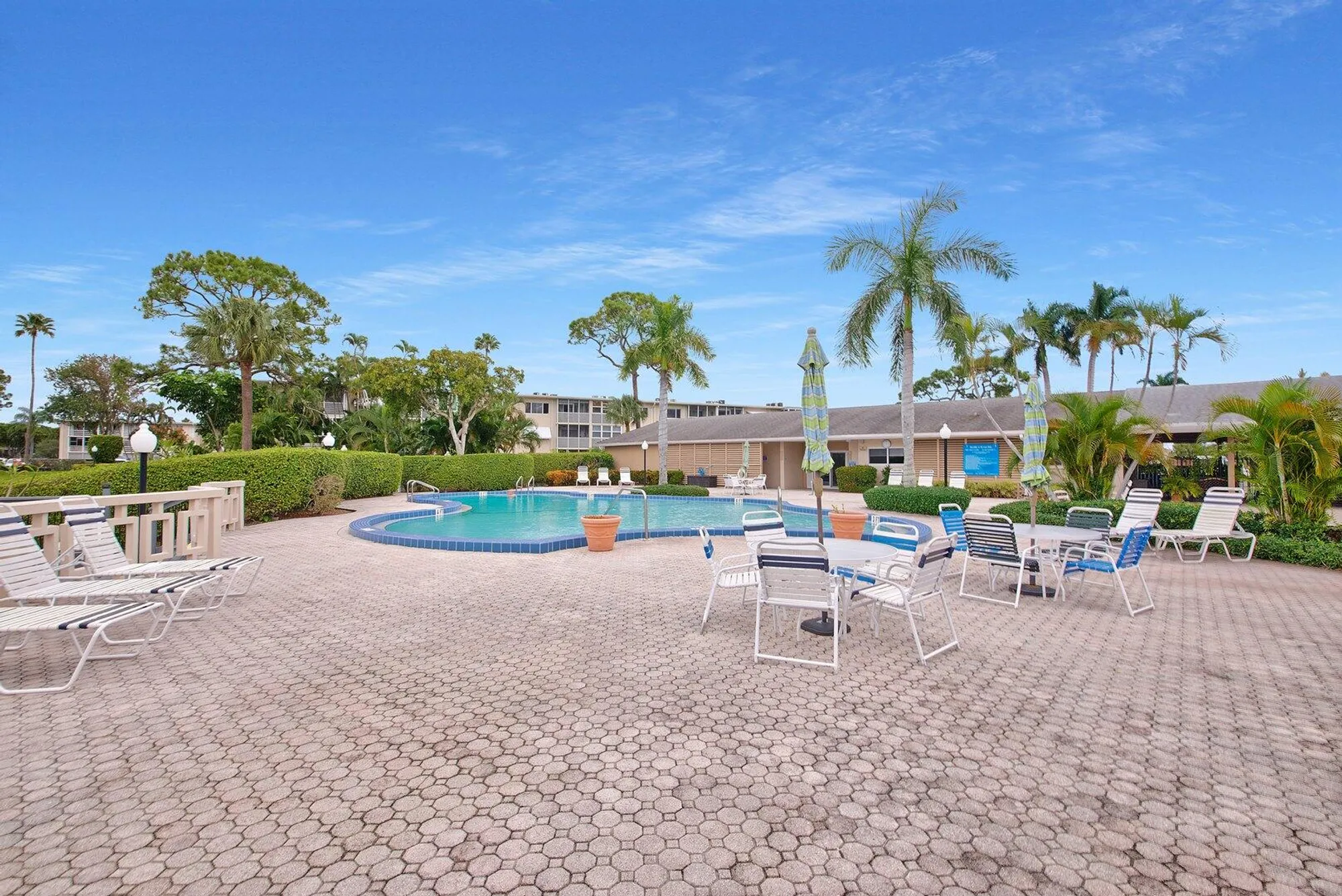 Property Slideshow image 35 of 42 | 2581 garden dr 206, Lake Worth, FL, 33461