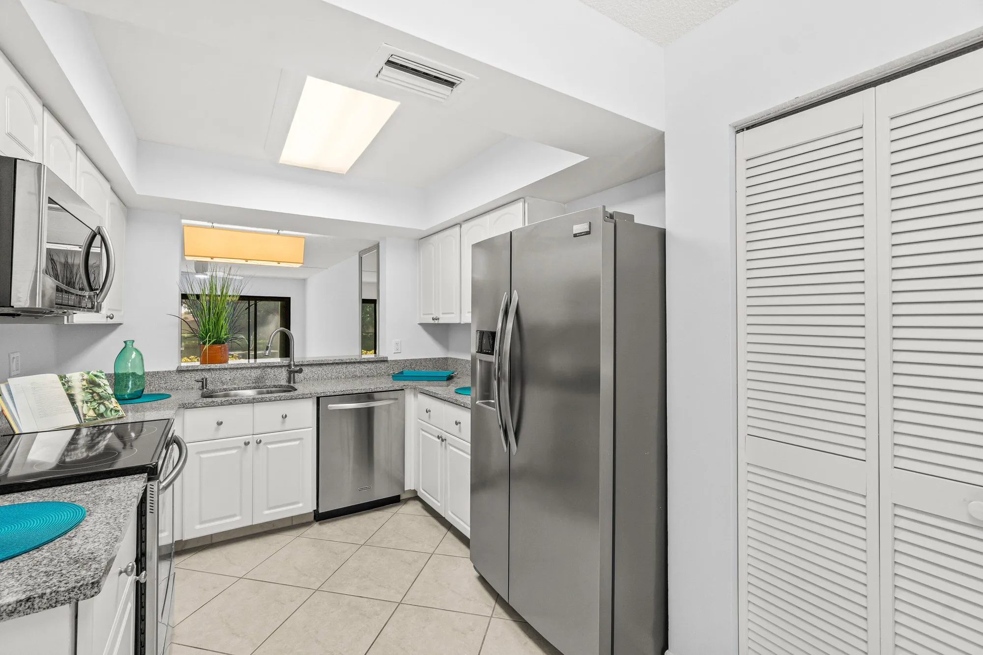 Property Slideshow image 7 of 63 | 5020 golfview ct apt 1413, Delray Beach, FL, 33484