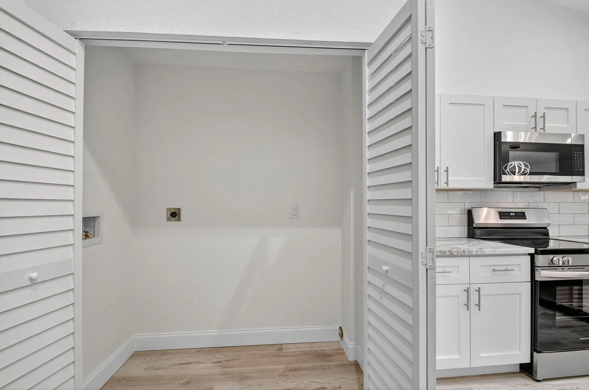 Property Slideshow image 16 of 54 | 3730 green cypress way, Lake Worth, FL, 33467