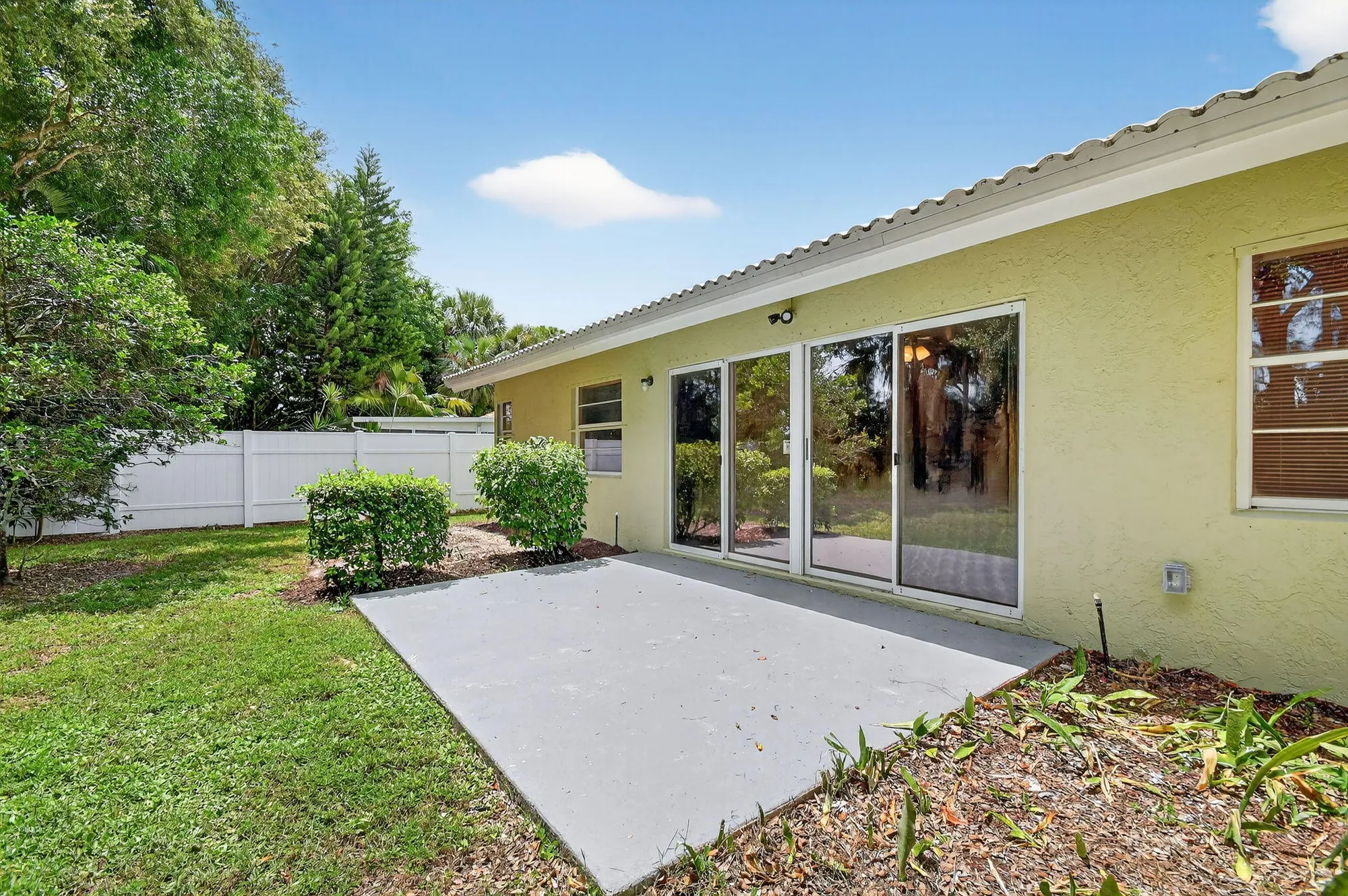 Property Slideshow image 33 of 54 | 3730 green cypress way, Lake Worth, FL, 33467