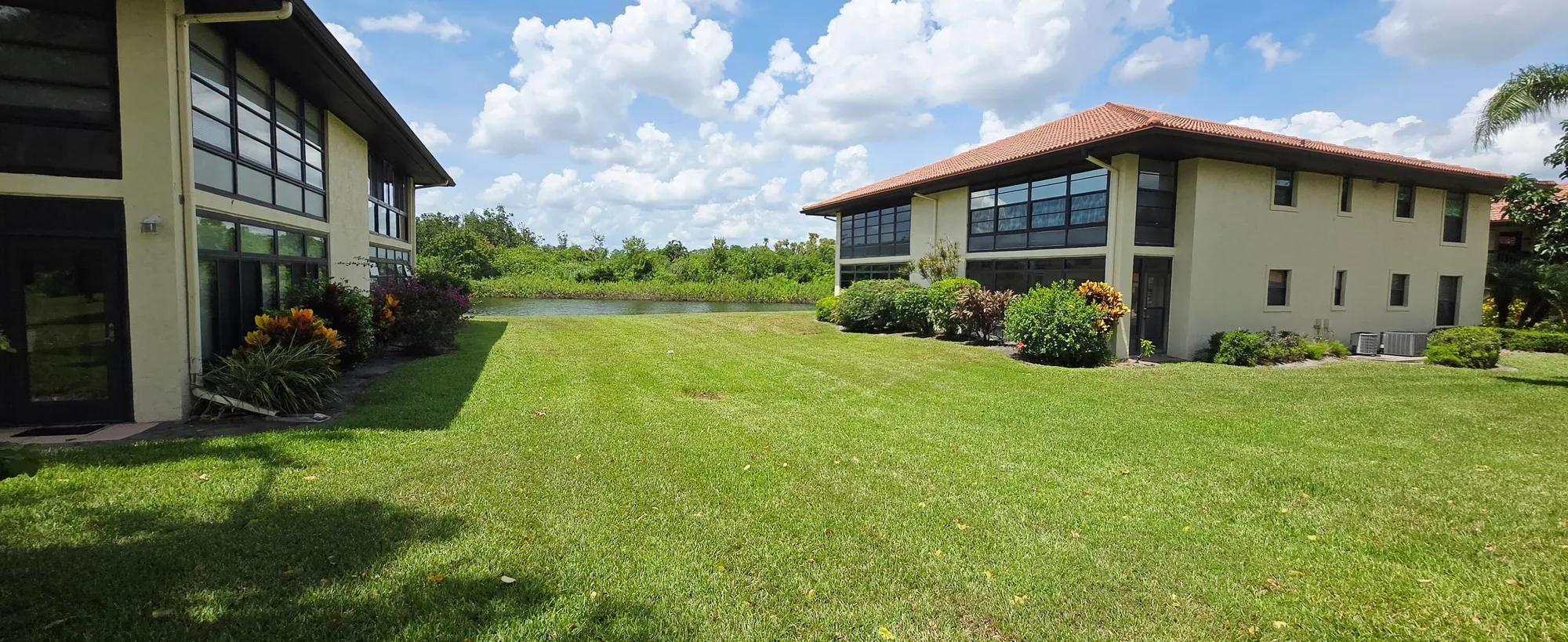 Property Slideshow image 15 of 26 | 841 sw south river dr apt 102, Stuart, FL, 34997