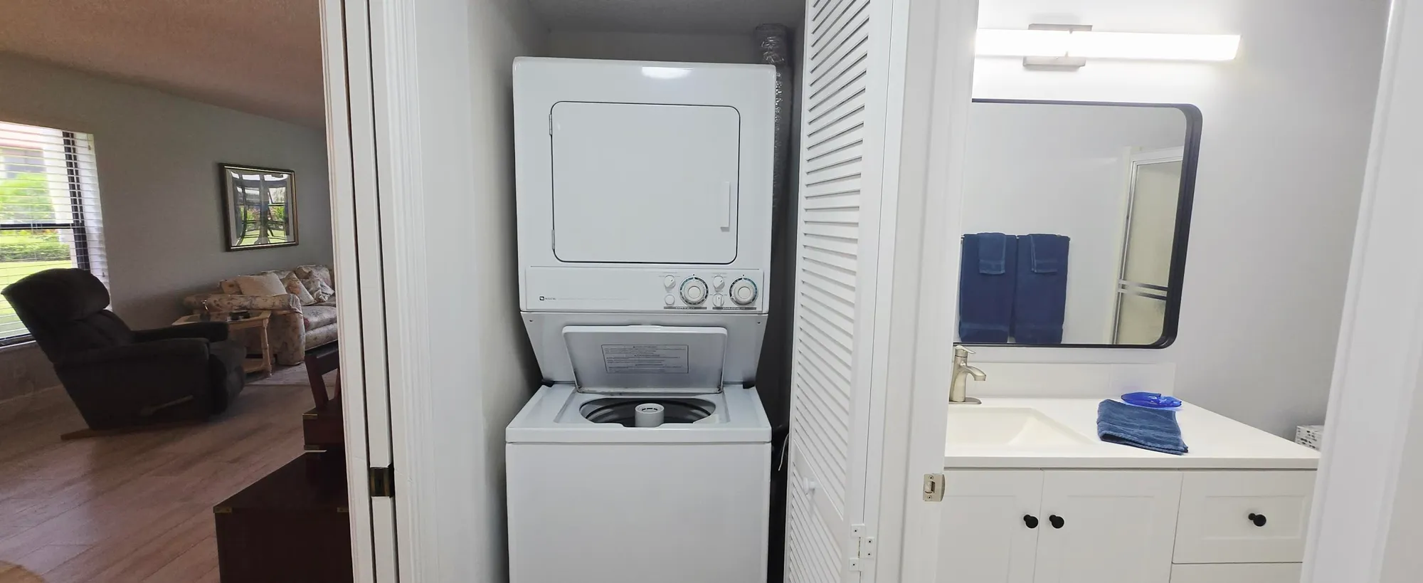 Property Slideshow image 12 of 26 | 841 sw south river dr apt 102, Stuart, FL, 34997