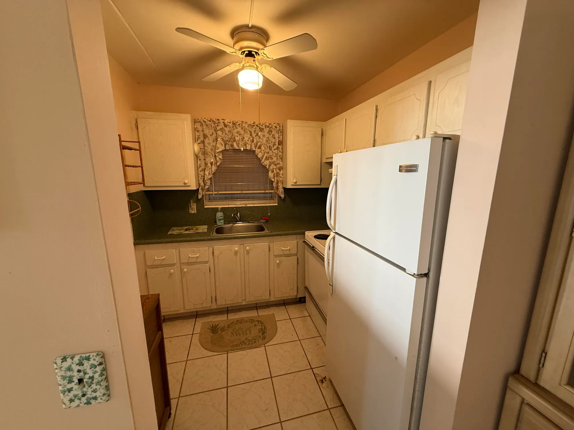 Property Slideshow image 13 of 16 | 201 cambridge i, West Palm Beach, FL, 33417