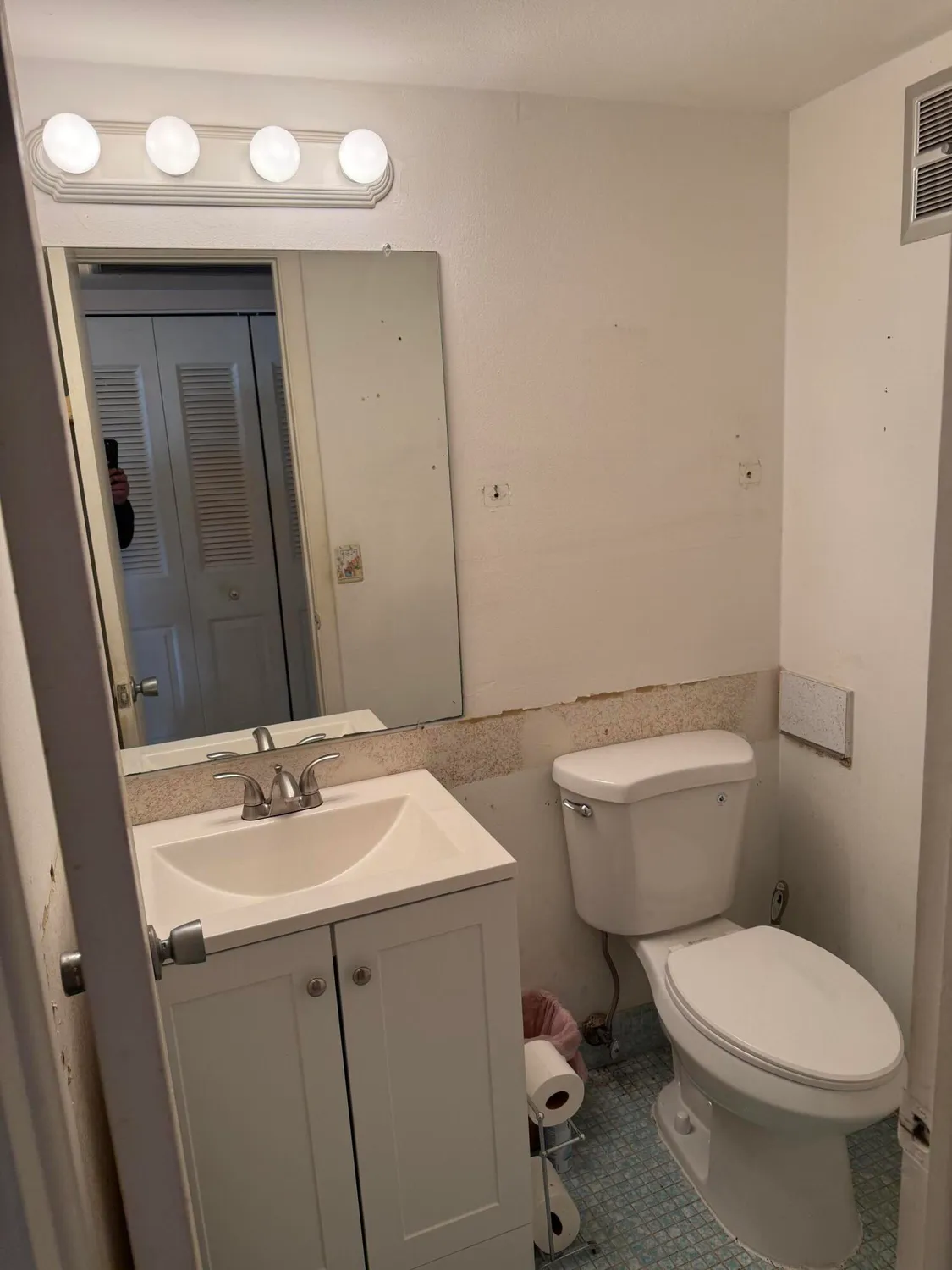 Property Slideshow image 9 of 16 | 201 cambridge i, West Palm Beach, FL, 33417