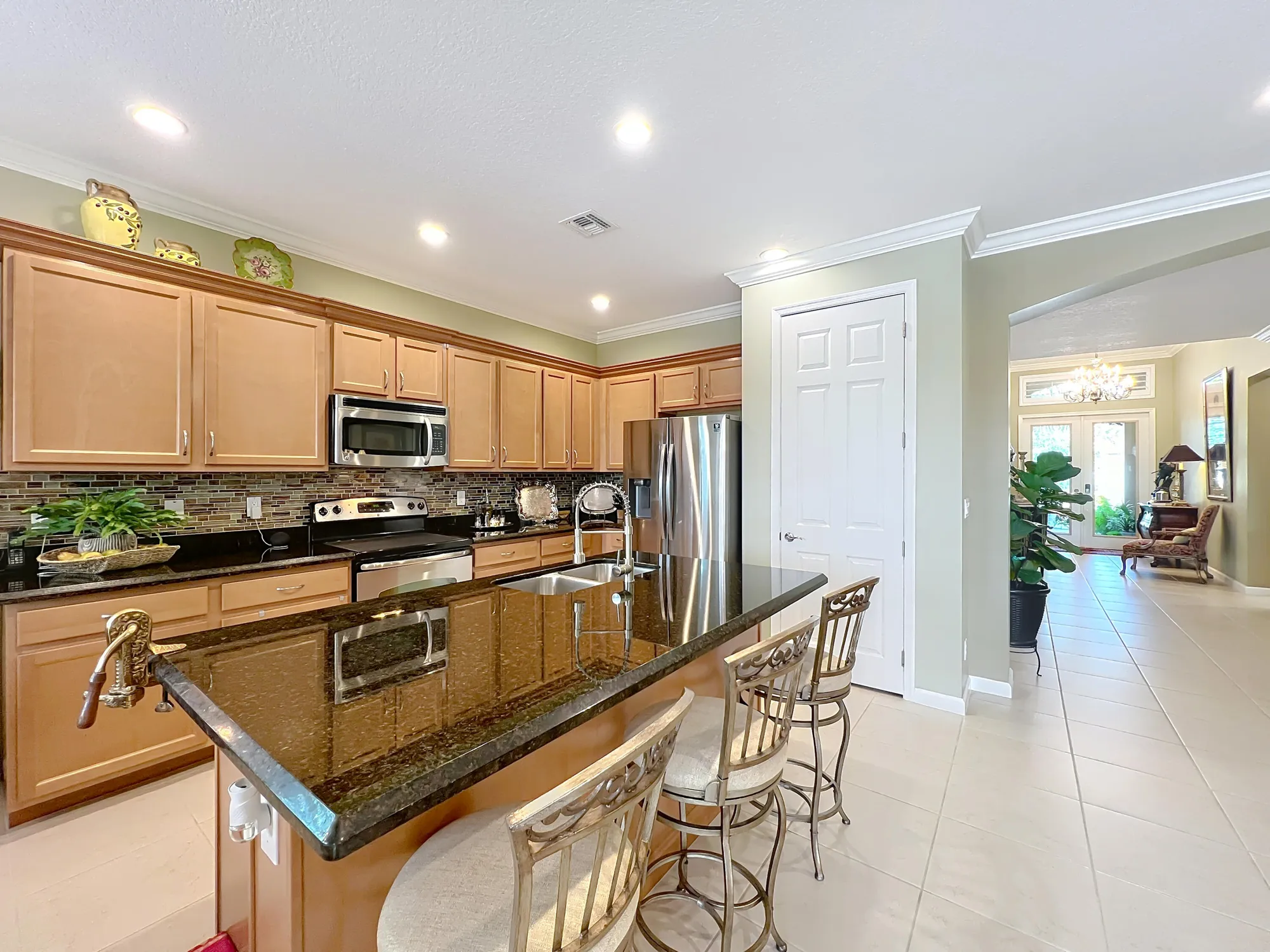 Property Slideshow image 28 of 113 | 12109 sw bennington cir, Port Saint Lucie, FL, 34987