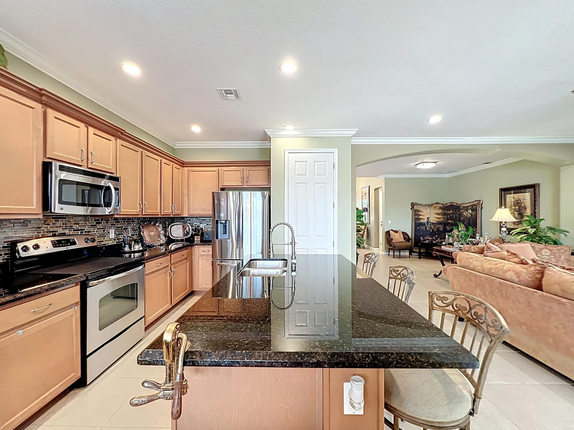 Property Slideshow image 32 of 113 | 12109 sw bennington cir, Port Saint Lucie, FL, 34987