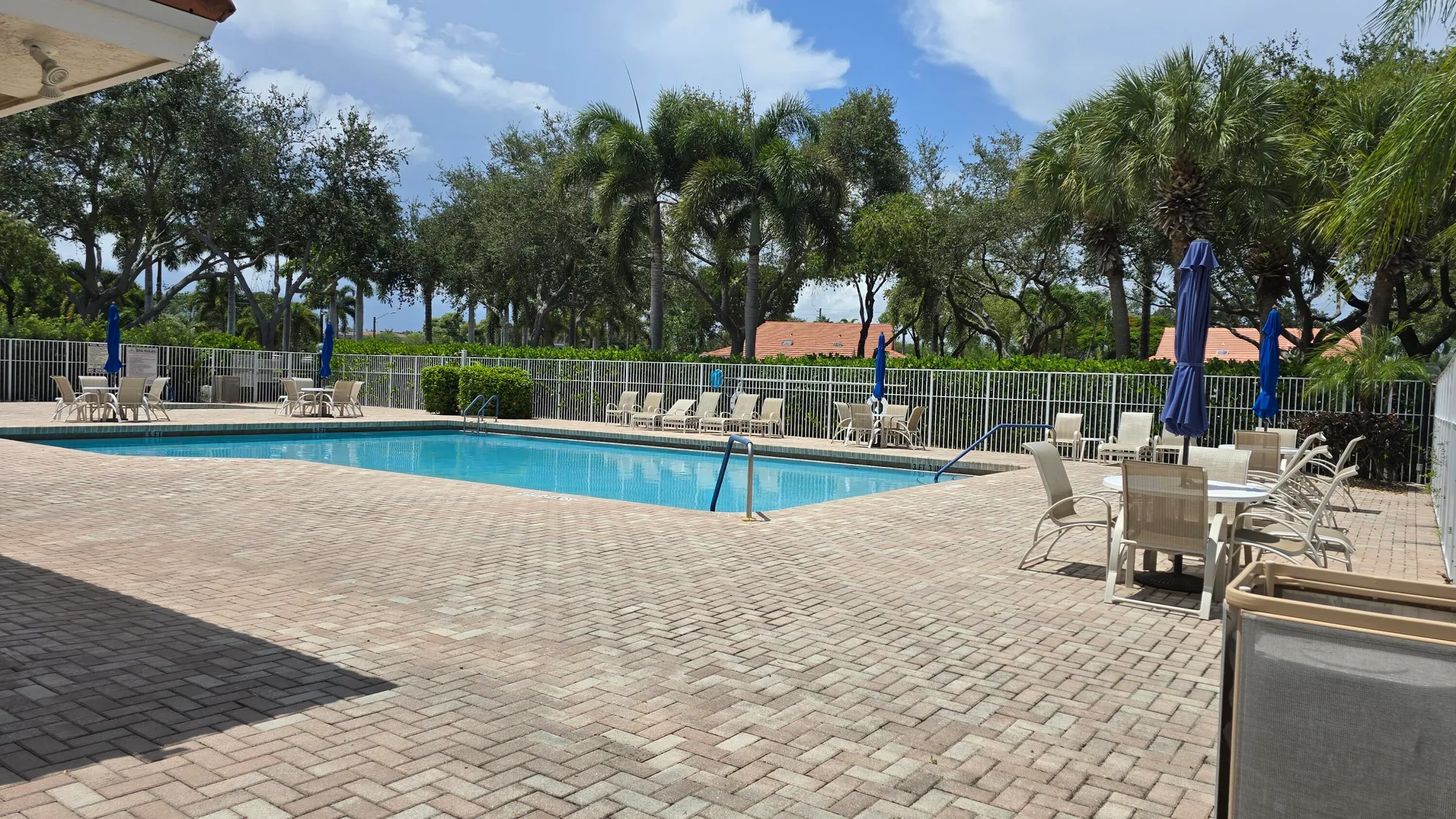 Property Slideshow image 16 of 25 | 5622 royal lake cir, Boynton Beach, FL, 33437