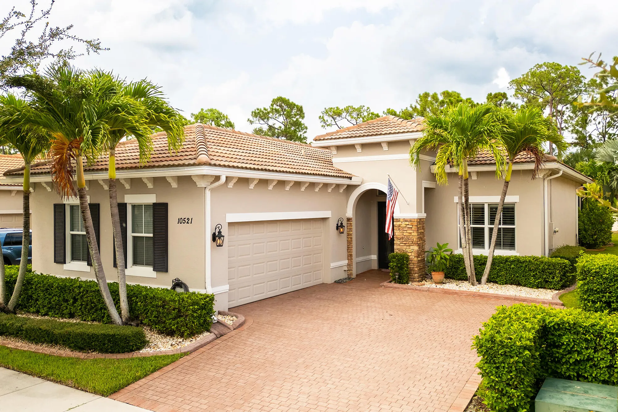 Property Slideshow image 4 of 56 | 10521 sw visconti way, Port Saint Lucie, FL, 34986
