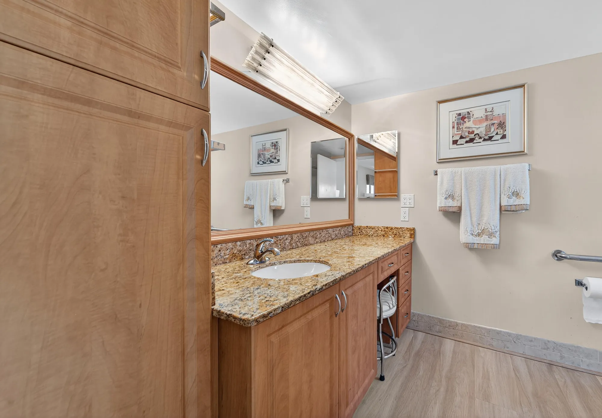Property Slideshow image 27 of 71 | 6093 pointe regal cir 301, Delray Beach, FL, 33484