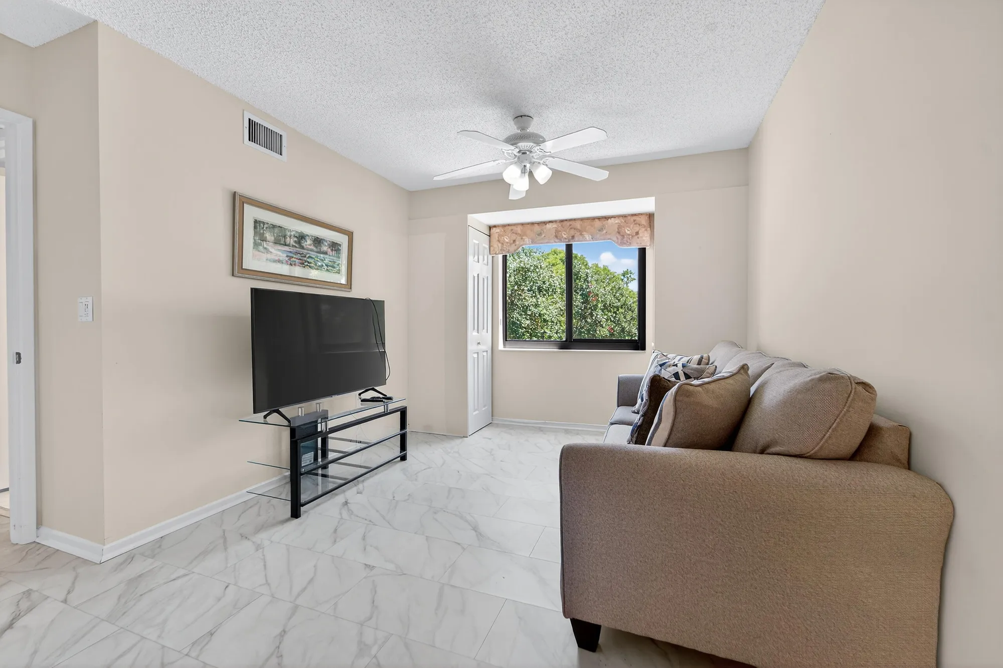 Property Slideshow image 13 of 71 | 6093 pointe regal cir 301, Delray Beach, FL, 33484
