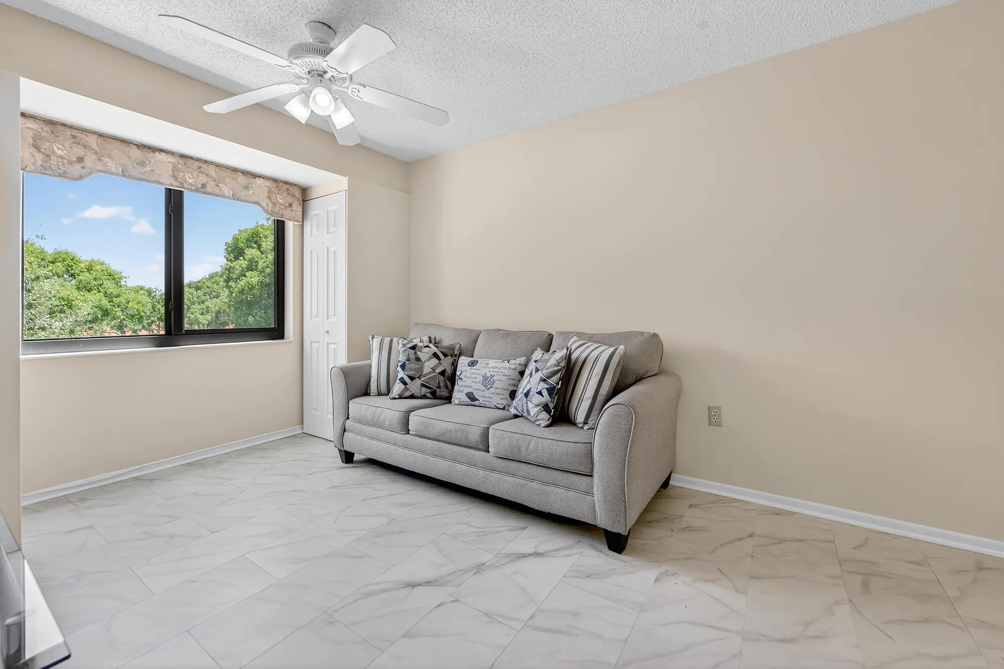 Property Slideshow image 12 of 71 | 6093 pointe regal cir 301, Delray Beach, FL, 33484