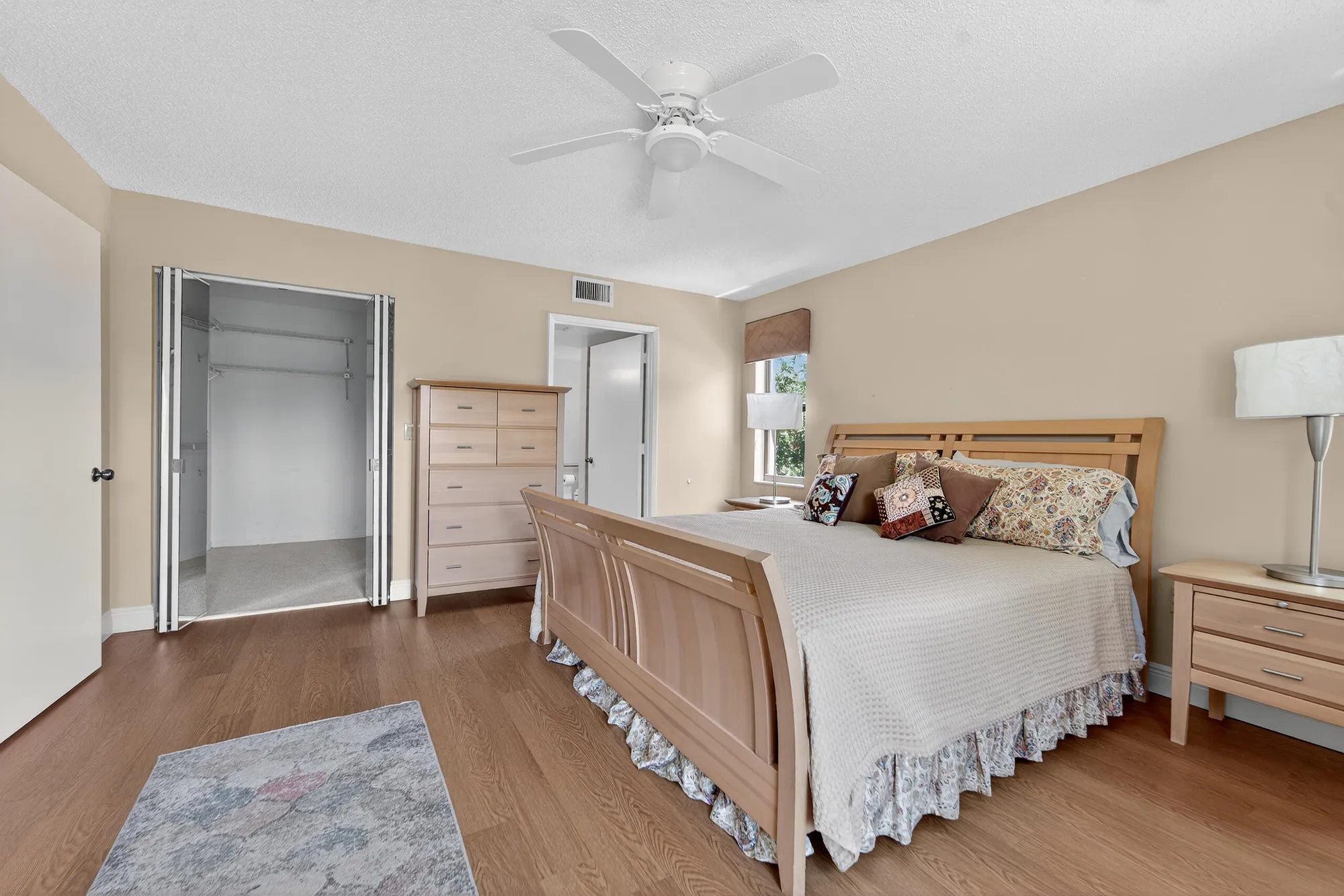 Property Slideshow image 20 of 71 | 6093 pointe regal cir 301, Delray Beach, FL, 33484
