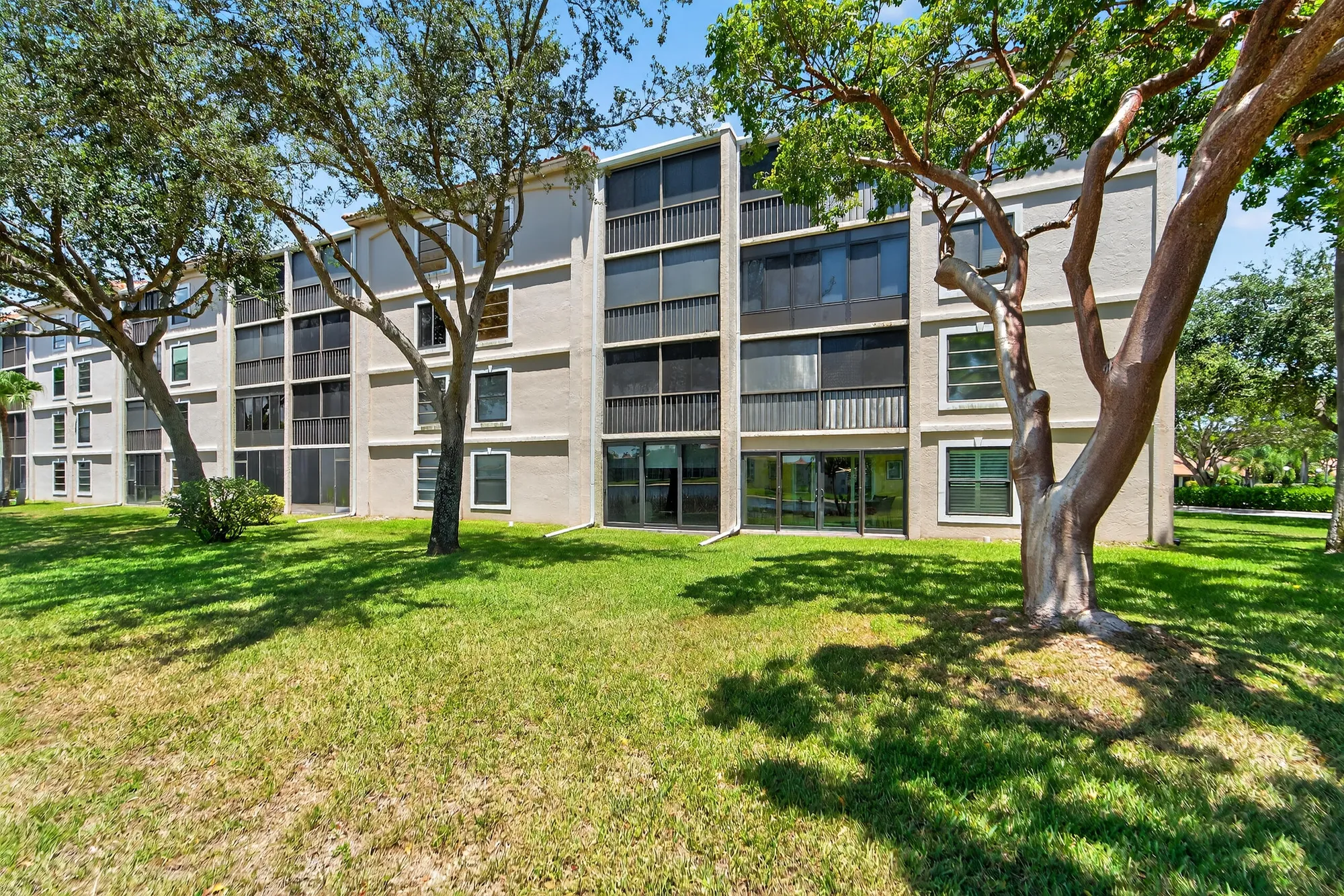 Property Slideshow image 40 of 71 | 6093 pointe regal cir 301, Delray Beach, FL, 33484