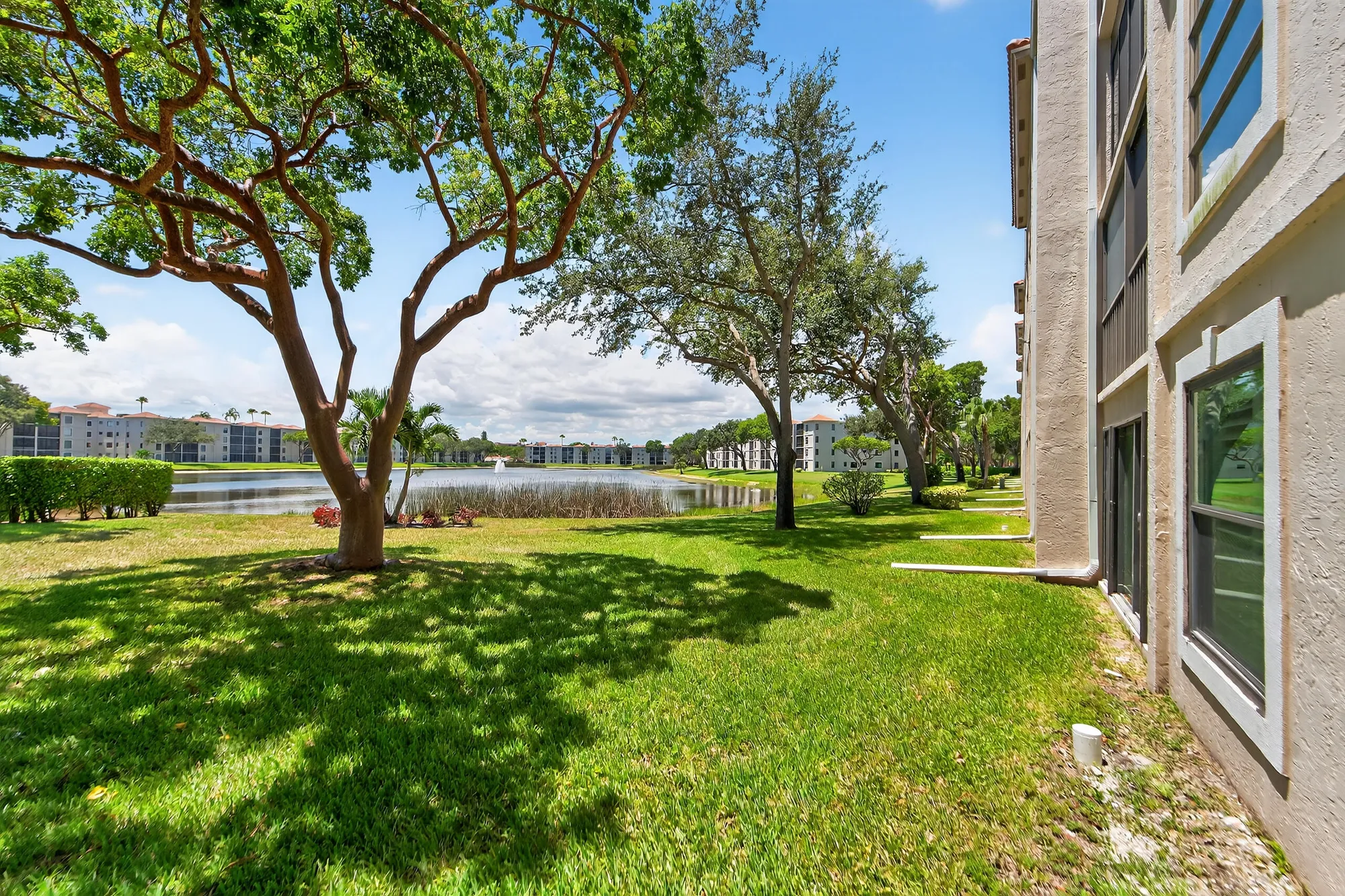 Property Slideshow image 42 of 71 | 6093 pointe regal cir 301, Delray Beach, FL, 33484