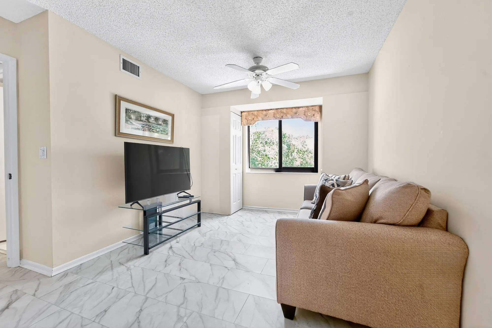 Property Slideshow image 14 of 71 | 6093 pointe regal cir 301, Delray Beach, FL, 33484