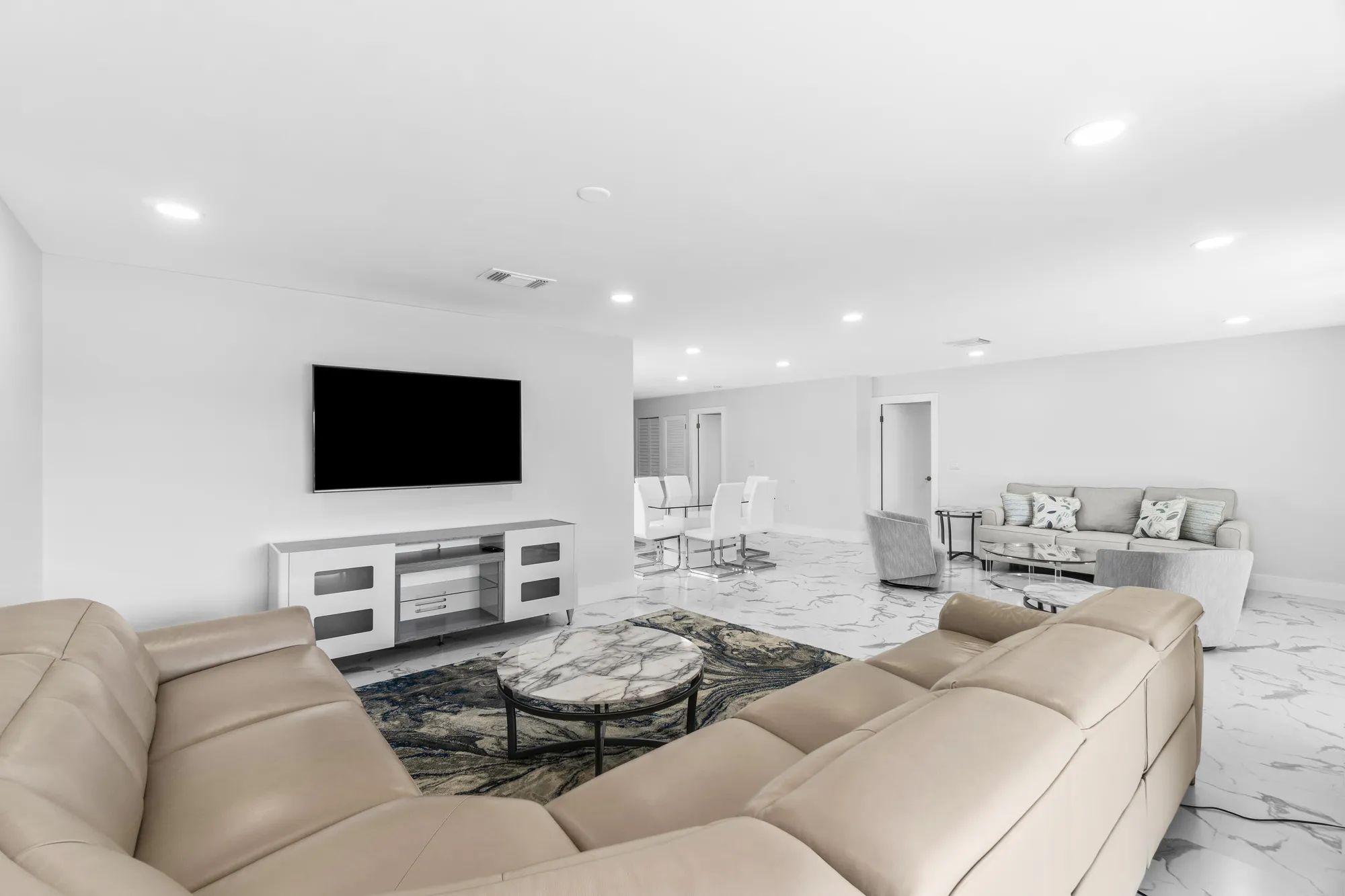 Property Slideshow image 14 of 70 | 6 stratford dr d, Boynton Beach, FL, 33436