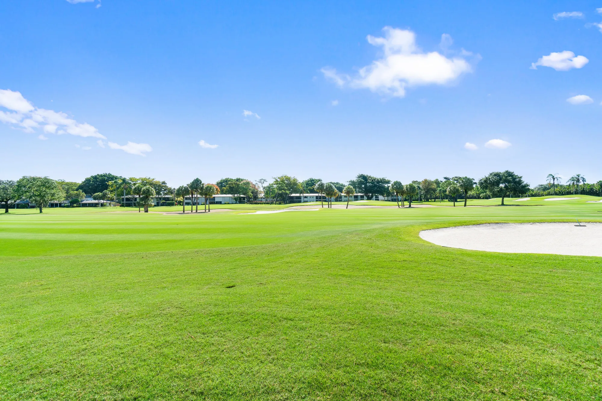 Property Slideshow image 31 of 70 | 6 stratford dr d, Boynton Beach, FL, 33436