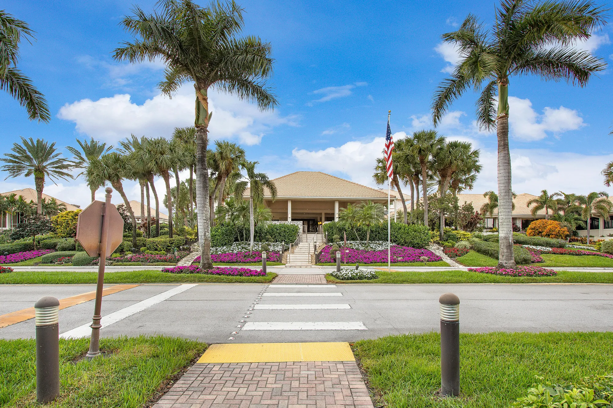 Property Slideshow image 44 of 70 | 6 stratford dr d, Boynton Beach, FL, 33436