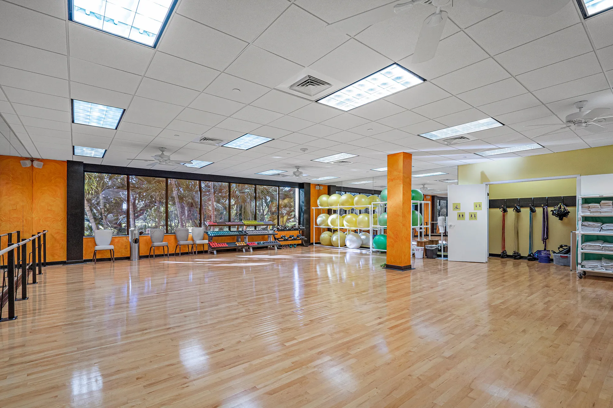 Property Slideshow image 50 of 70 | 6 stratford dr d, Boynton Beach, FL, 33436