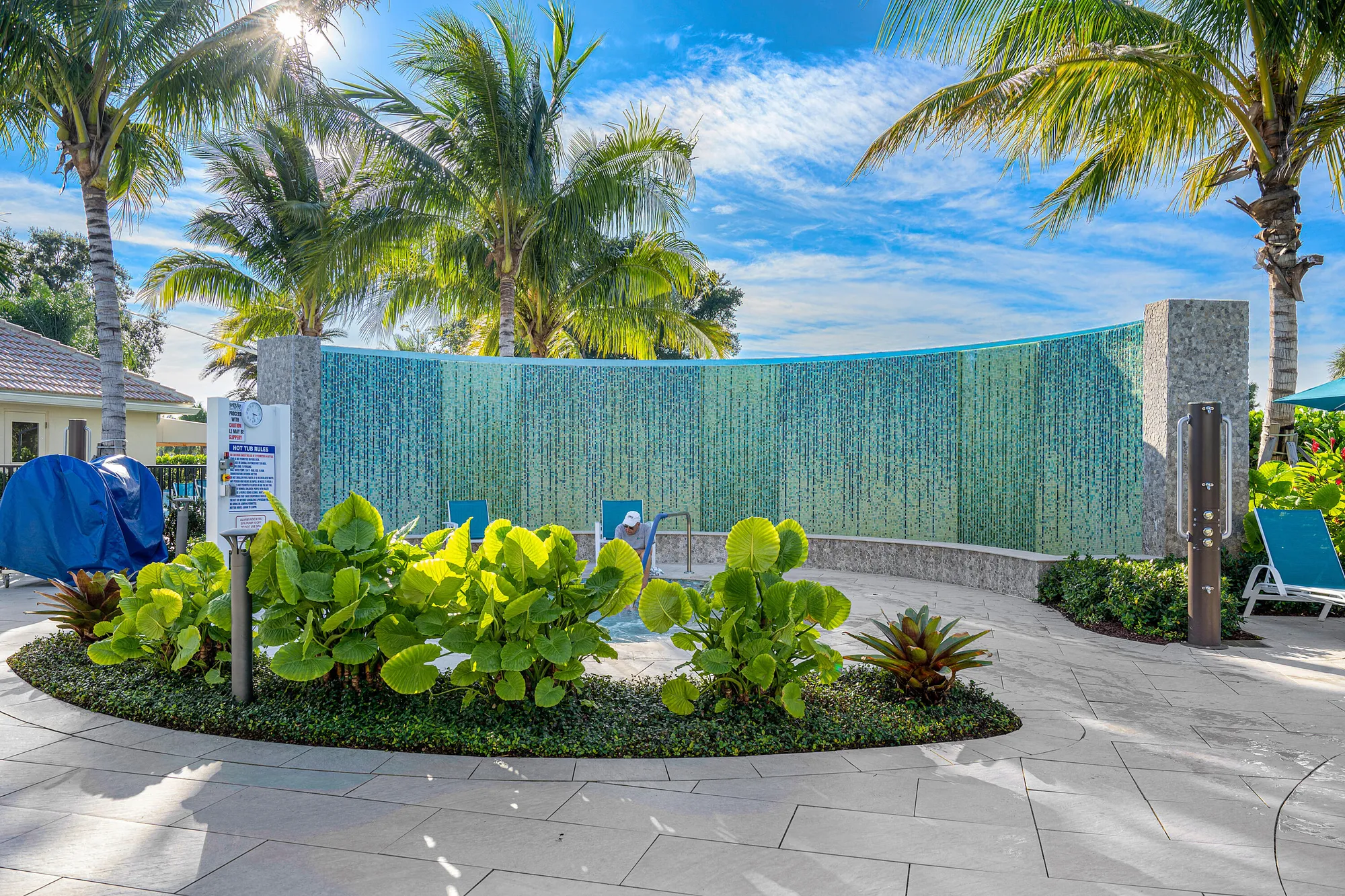 Property Slideshow image 61 of 70 | 6 stratford dr d, Boynton Beach, FL, 33436