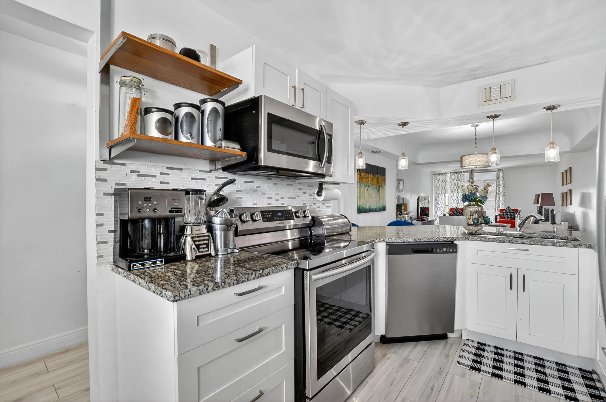 Property Slideshow image 4 of 30 | 23277 barwood ln 403, Boca Raton, FL, 33428