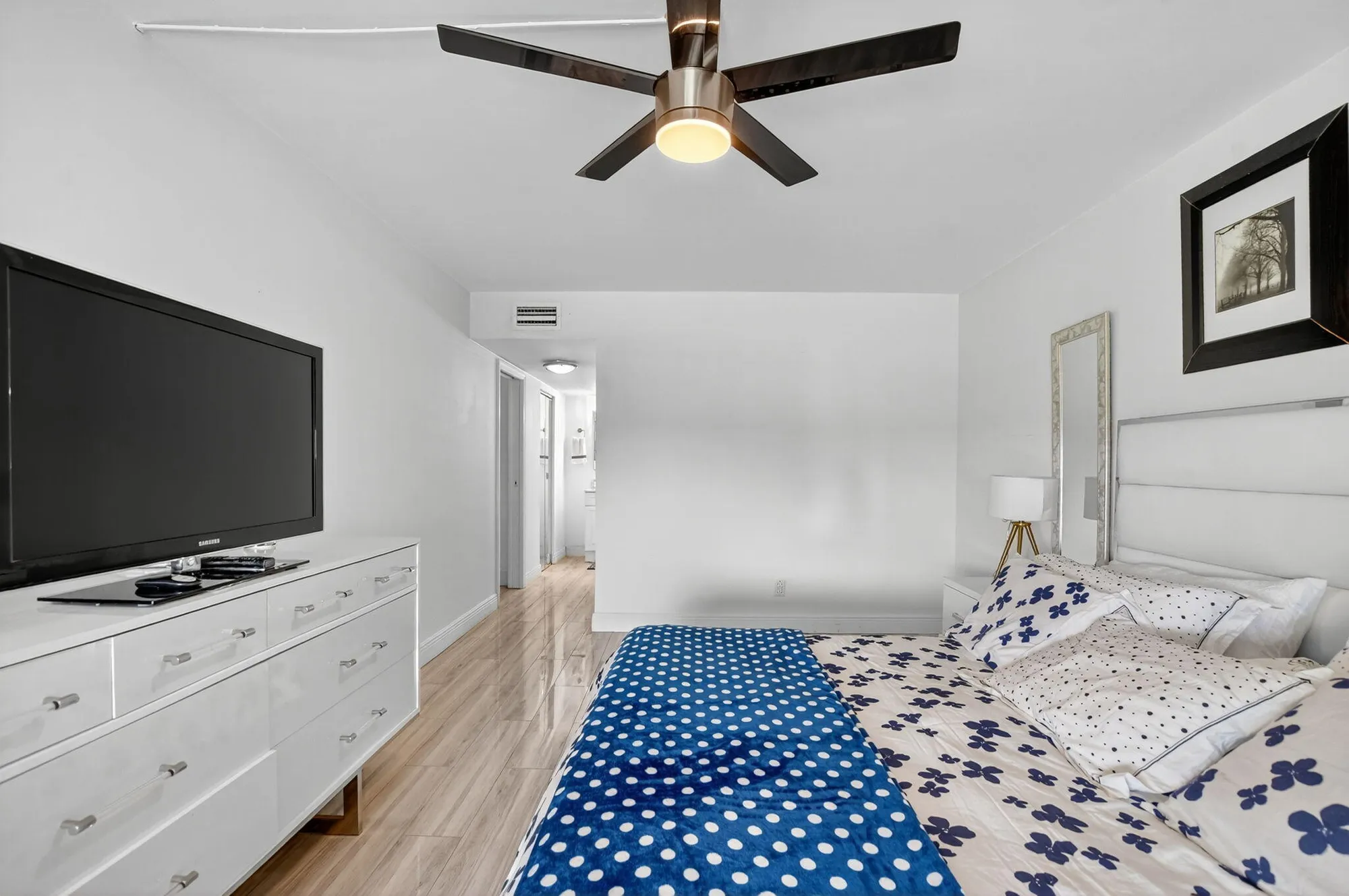 Property Slideshow image 18 of 30 | 23277 barwood ln 403, Boca Raton, FL, 33428