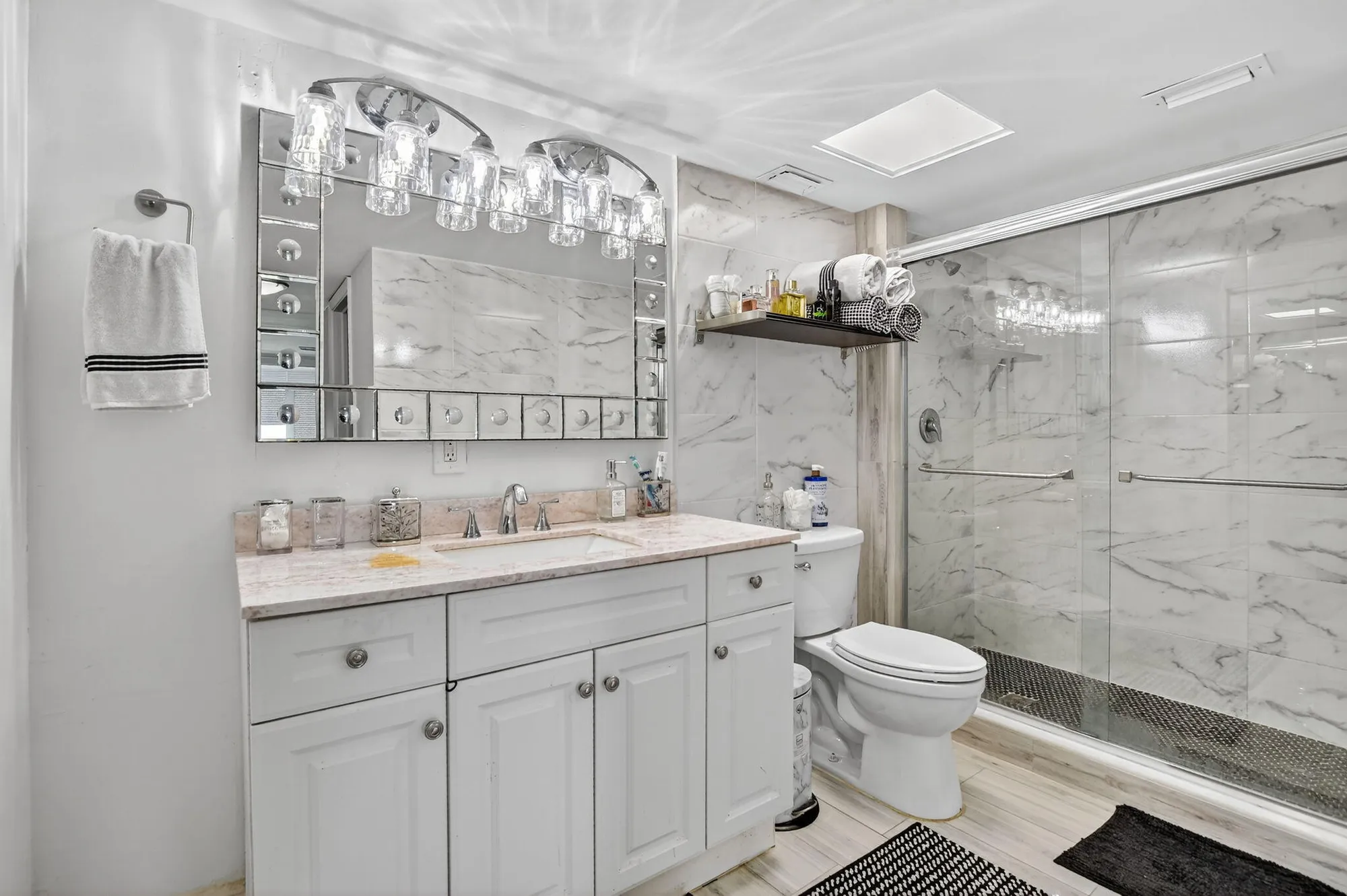 Property Slideshow image 19 of 30 | 23277 barwood ln 403, Boca Raton, FL, 33428