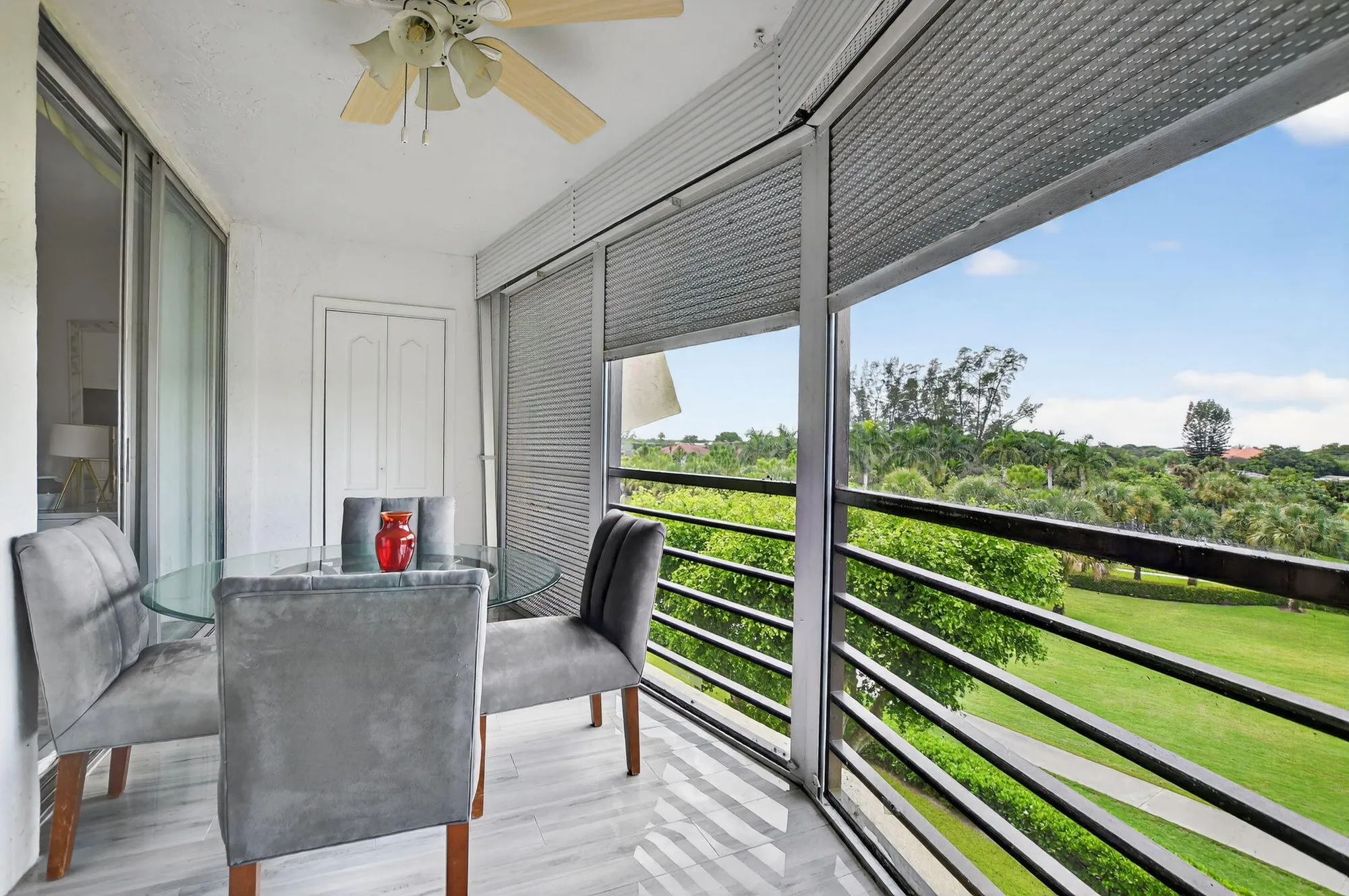 Property Slideshow image 25 of 30 | 23277 barwood ln 403, Boca Raton, FL, 33428