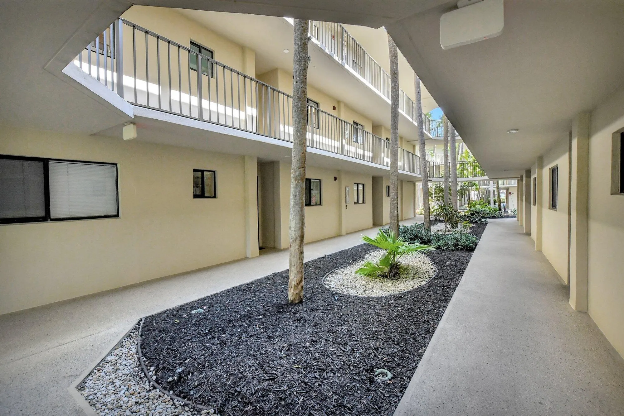 Property Slideshow image 2 of 49 | 5340 las verdes cir 208, Delray Beach, FL, 33484